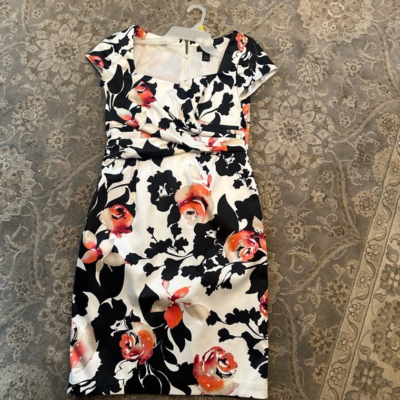 White House Black Market Dresses & Skirts - Floral Print Women's Dress